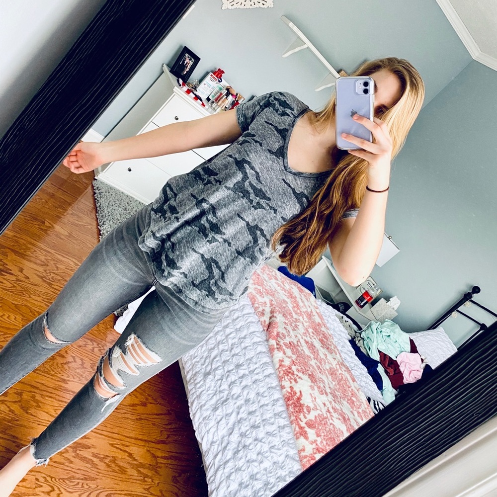 American Eagle short sleeve - Picture 5 of 6
